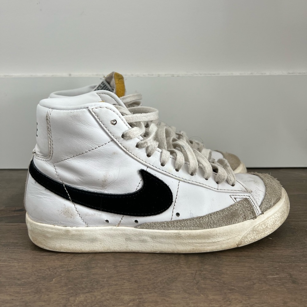 Nike Blazers Size 6.5W